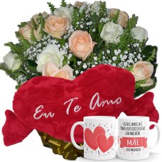 BPCN01-Buque 12 Rosas Chá e Branca+Coração Grande "Eu Te Amo" 48x52+1Caneca Exclusiva Melhor Mãe